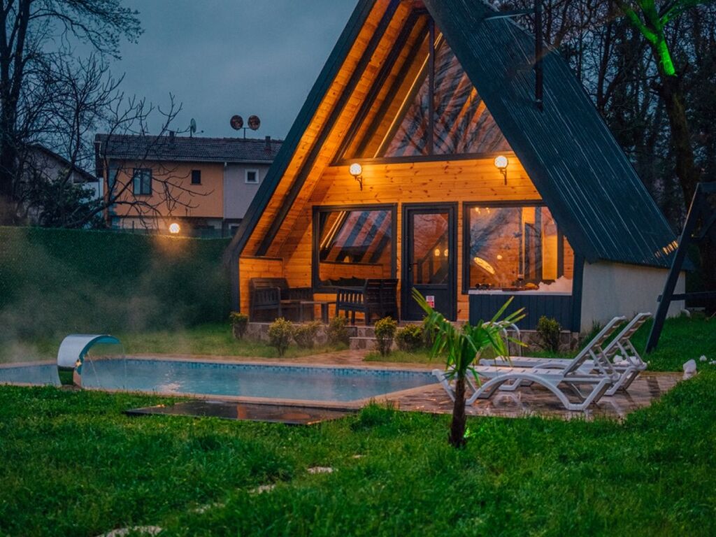 Sakarya Bungalovda Romantik Bir Kaçamak