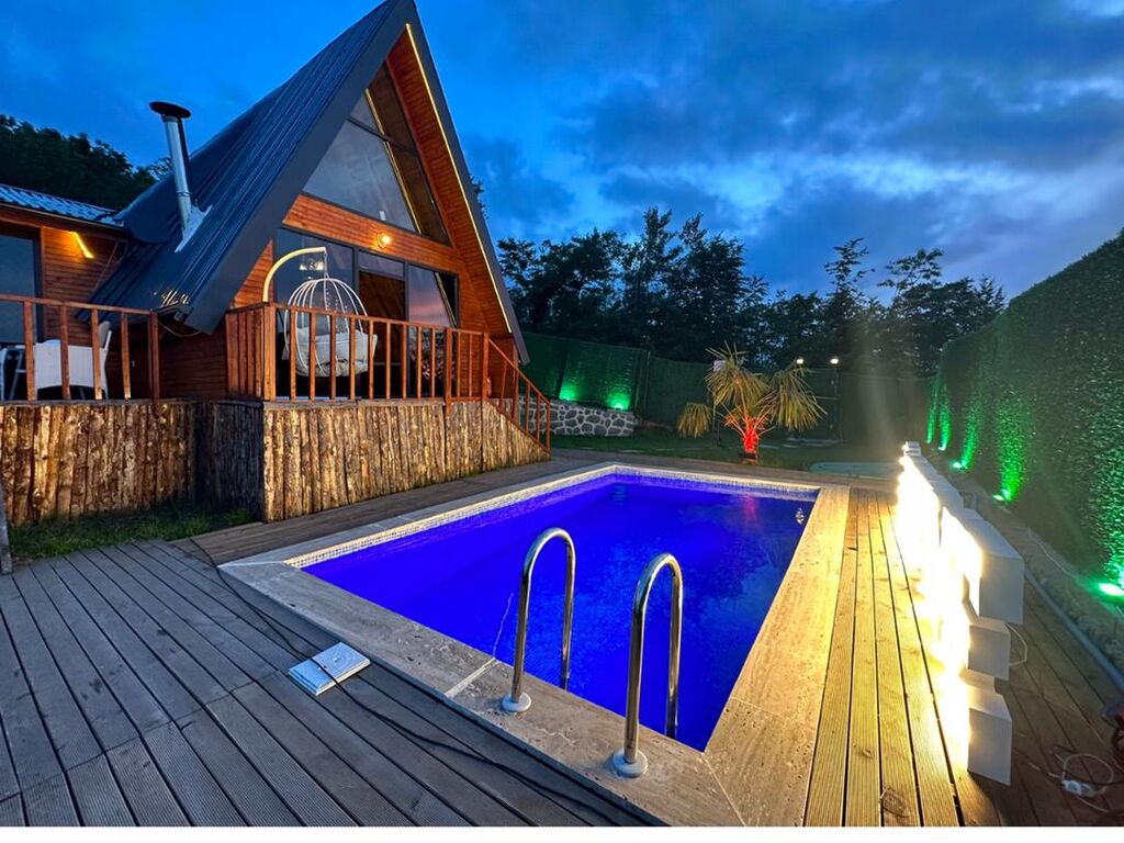 Sapanca Bungalov Evlerinde Tatil